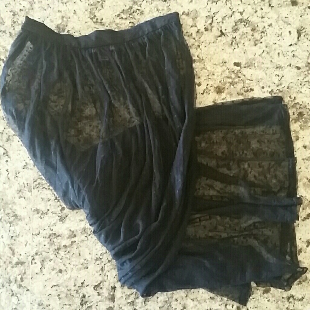 Forever 21 mesh maxi skirt.